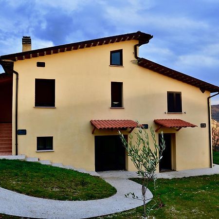 Agriturismo Il Viandante Valfabbrica Ngoại thất bức ảnh